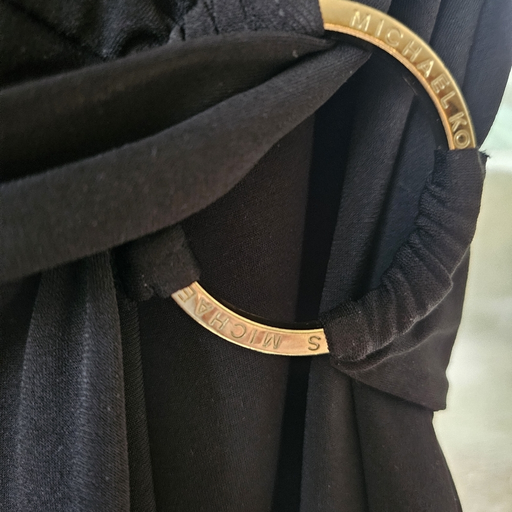 Michael Kors black short sleeve wrap top size med